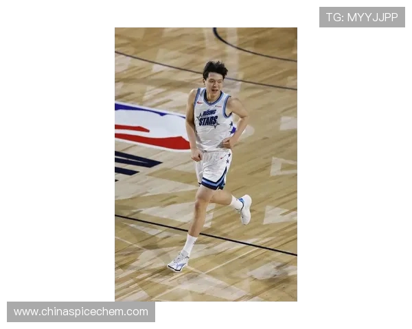 林书豪寄语杨瀚森：在美国要勇于展现自我别害怕尴尬与失败